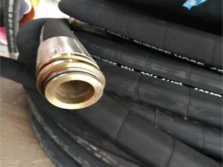 Selang bahan bakar